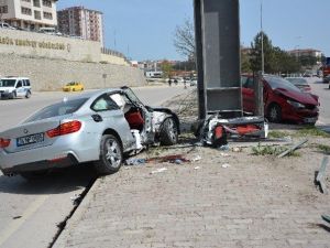 Karabük’te Trafik Kazası: 1’i Ağır, 2 Yaralı