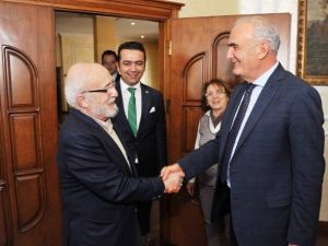 ‘Somuncu Baba Aşkın Sırrı’ Oyuncularından Başkan Yılmaz’a Ziyaret