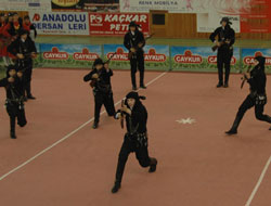 Halk Oyunlarında Tüfekli Ekip