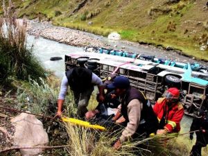 Peru’da Otobüs Nehre Uçtu: En Az 23 Ölü
