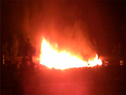 Rize Sahilinde Yangın Korkuttu