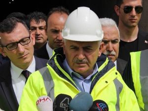 Bakan Yıldırım: "Kardeşliğimizi Bozmaya Çalışanlar Yok Olup Gidecekler"