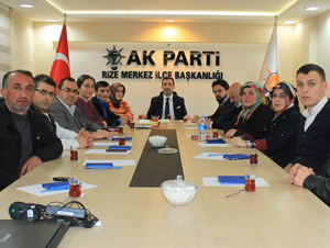 AK Parti Rize Merkez İlçe Yönetimleriyle Bir Araya Geldi