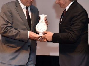 ‘Beyoğlu Sahaf Festivali’ 2015 Kültür Ve Sanat Ödülü’nü Kazandı