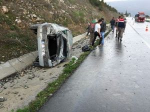 Ehliyetsiz Sürücünün Kullandığı Otomobil Takla Attı