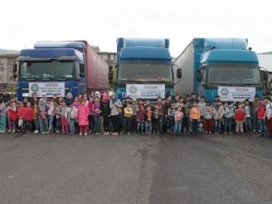 Suriyeli Öğrencilerden Bayırbucaklı Kardeşlerine Anlamlı Yardım