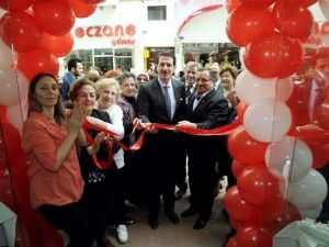 Başkan Tok Yaşlılar İçin Kermes Açtı
