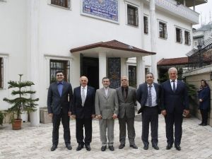 Hopa Heyeti’nden İran Konsolosluğu’na Hem Ziyaret Hem Ticaret