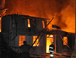 Rize'de Korkutan Yangın