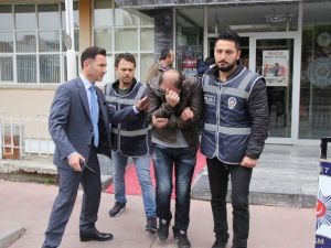 Günlük Kiralık Eve Fuhuş Baskını: 8 Gözaltı