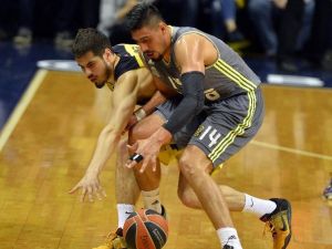 Fenerbahçe Son Euroleague Şampiyonunu Devirdi