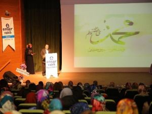 Üniversite İdealist Öğrenciler Kulübü Kutlu Doğum Programı Düzenledi