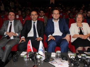 Türkiye’de Bir İlk; Yabancı Öğrencilerle Kariyer Zirvesi Yapıldı