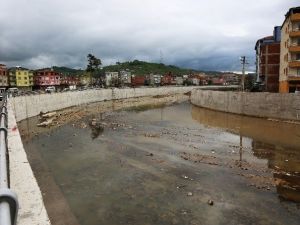 Ünye’nin Tabakhane Deresi Islah Ediliyor