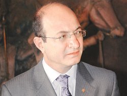 CHP İlhan Cihaner'i aday göstermedi