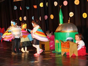 Rize'de Miniklerden Kutlu Doğum Merasimi