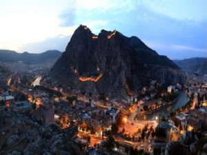 Vali Çomaktekin’den Amasya’da Tarih Yolculuğuna Davet