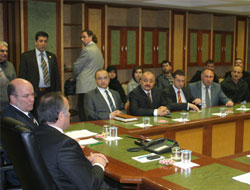 Dışişleri Mağdur Aileleri Dinledi