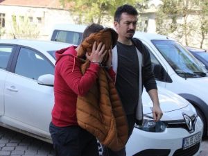 Uyuşturucu Ticaretine 3 Gözaltı
