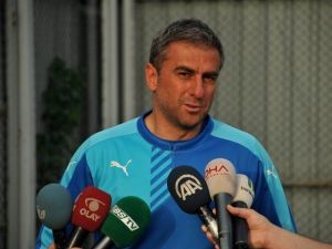 Hamzaoğlu: "Beşiktaş’ın Olmayan Penaltıyla Maç Kazanmaya İhtiyacı Yok"