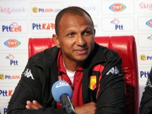 Aurelio: “Bence İlk Pozisyon Penaltı Değil”