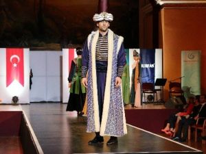 Osmanlı Saray Kıyafetlerine Macarlardan Büyük İlgi