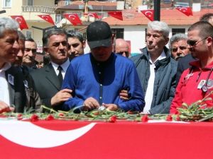 Şehidin Babası Aydın Özmen: “Kahpe Kurşunlar Her Zaman Yürek Yaktı”