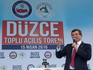 Başbakan Ahmet Davutoğlu, Düzce’de Kılıçdaroğlu’nu Eleştirdi
