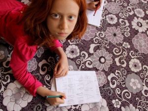 Lösemi Hastası Elif, 9 Bin Lira Olmadığı İçin Eriyor