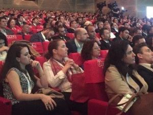Okan Aras İle Kadir Çöpdemir Dinleyicilere Yumurta Attı