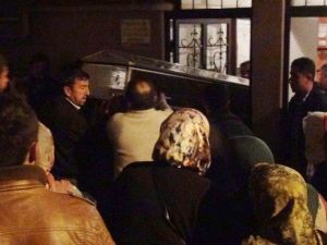 Oto Tamircisi Genç İntihar Etti