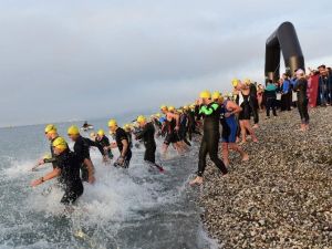 Antalya’da Triatlon Orta Mesafe Türkiye Şampiyonası