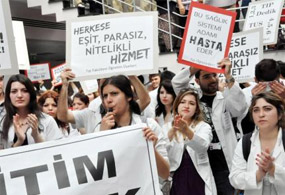 Sağlık çalışanları grevi sonlandırdı