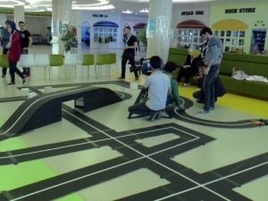 Öğrenciler 36 Saat İçerisinde Robot Geliştirmek İçin Yarışacaklar