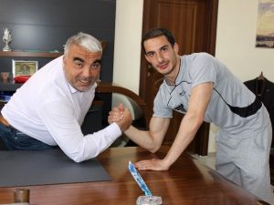 Bilek Güreşinde İlçesine Türkiye 2.’liği Getirdi