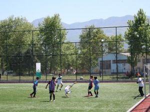 Minikler Futbol Turnuvası’nda Şampiyon Bursaspor