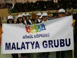 Malatyalı misafir öğrenciler 23 Nisan'ı Rize'de kutladı