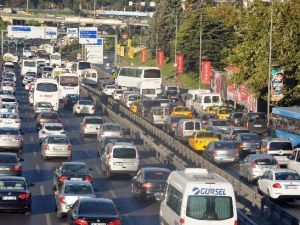 Havayı En Çok Dizel Ve Benzinli Araçlar Kirletiyor