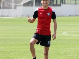 16 Yaşındaki Genç Atakan’ın Hedefi Arda Turan Gibi Olabilmek