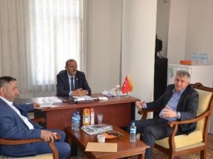 Başkan Sarıalioğlu’ndan Of Muhtarlar Derneği’ne Ziyaret