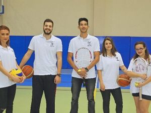Yaşar Üniversitesi 5 Takımla Ünilig Finallerinde