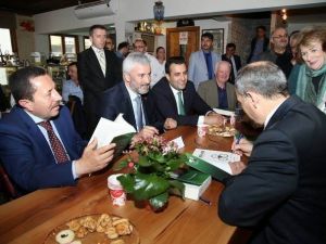 Necati Kırış, ‘Hukuk Ve Etik’ Kitabını İmzaladı