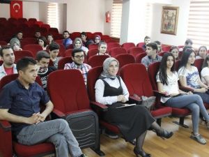 Saü’de ‘Kariyer Ve Kişilik’ Semineri Düzenlendi