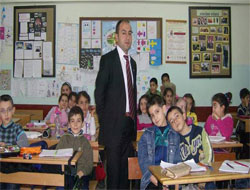 Genç öğretmen trafik kazası kurbanı!