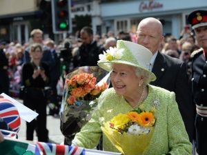Kraliçe Elizabeth 90. Doğum Gününü Kutluyor