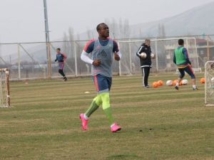 Alima Yeni Malatyaspor, Akpabio’yu Yolladı