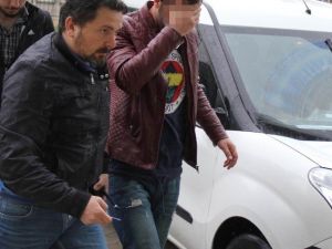 Uyuşturucuyla Yakalanan Genç Gözaltına Alındı
