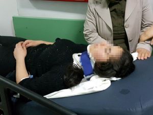 Okula Giden Öğrencilere Otomobil Çarptı: 2 Yaralı