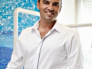 Sağlıklı Dişler Kişiyi Pozitif Gösteriyor