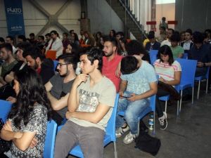 İş Hayatının Tecrübeli İsimleri Kariyer Günleri’nde Gençlerle Buluştu
